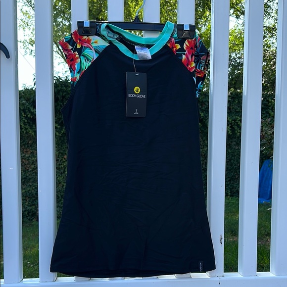 Body Glove Blue and Green Short Sleeve Rash Guard - Picture 1 of 7